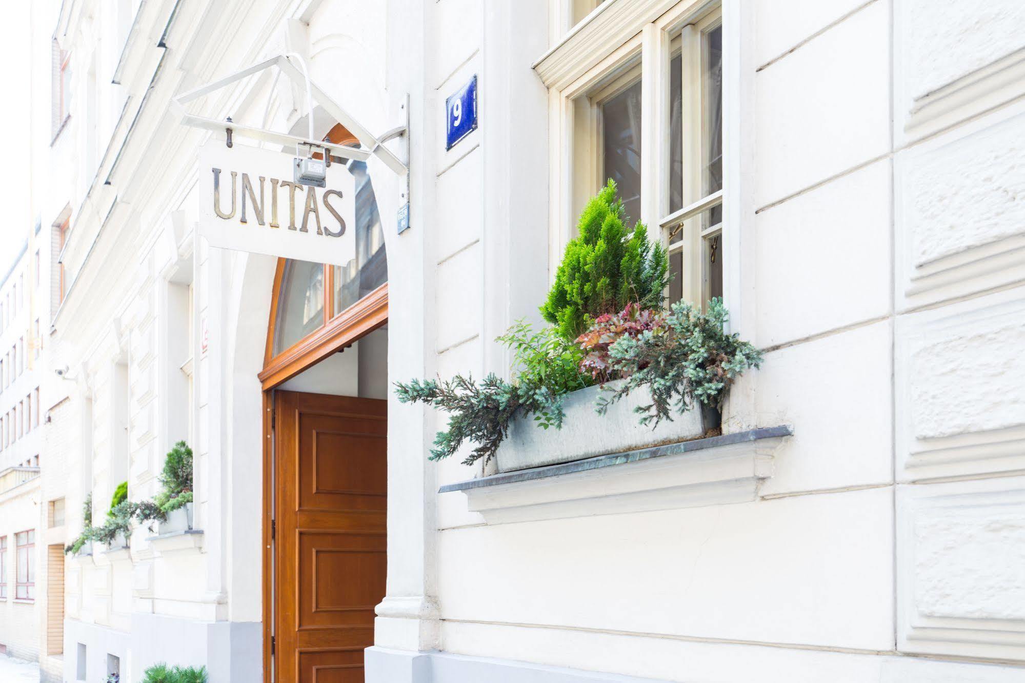 Unitas Hotel Прага Екстер'єр фото